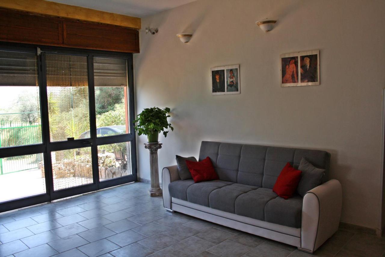 B&B Borgo Pileri Mazzarino Exterior photo