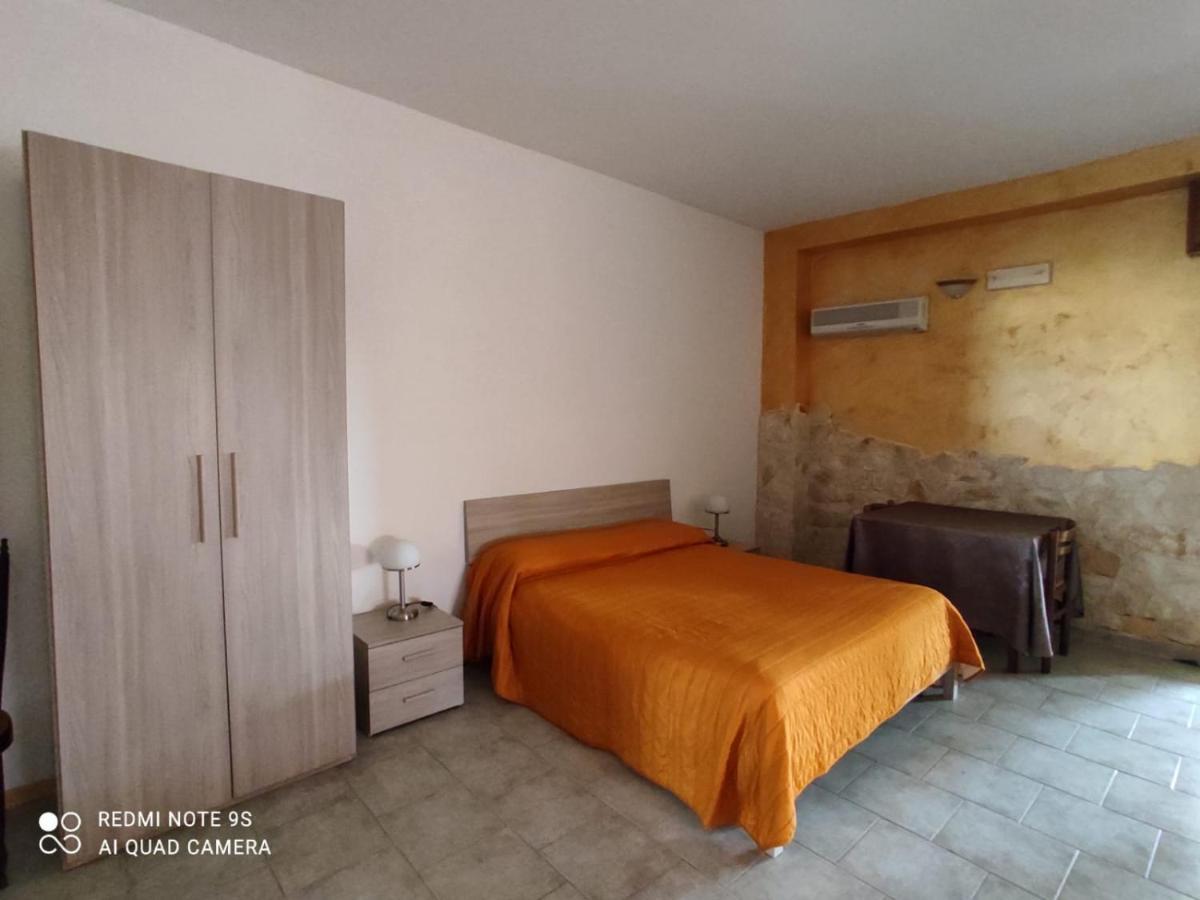 B&B Borgo Pileri Mazzarino Exterior photo